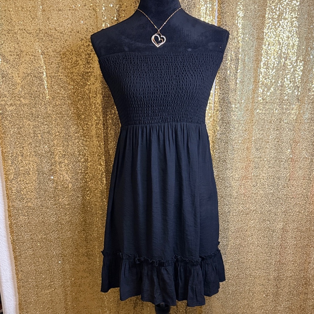 Chic Black Strapless Dress